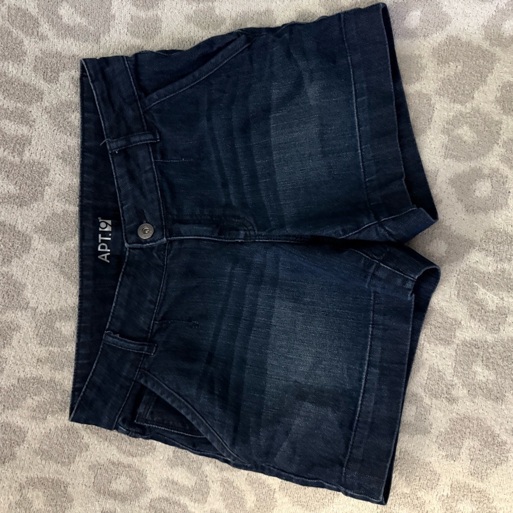 **Bundle 5/$25** Apt. 9 Women's Navy Blue Denim Shorts Size 8 **Bundle 5/25**